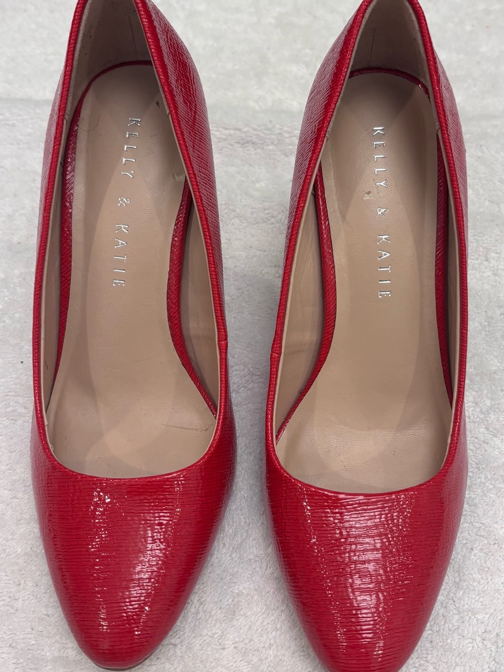 Brand New Stylish Heels By Kelly & Katie - Size 6 - Heel Height 3.5” - box 19A